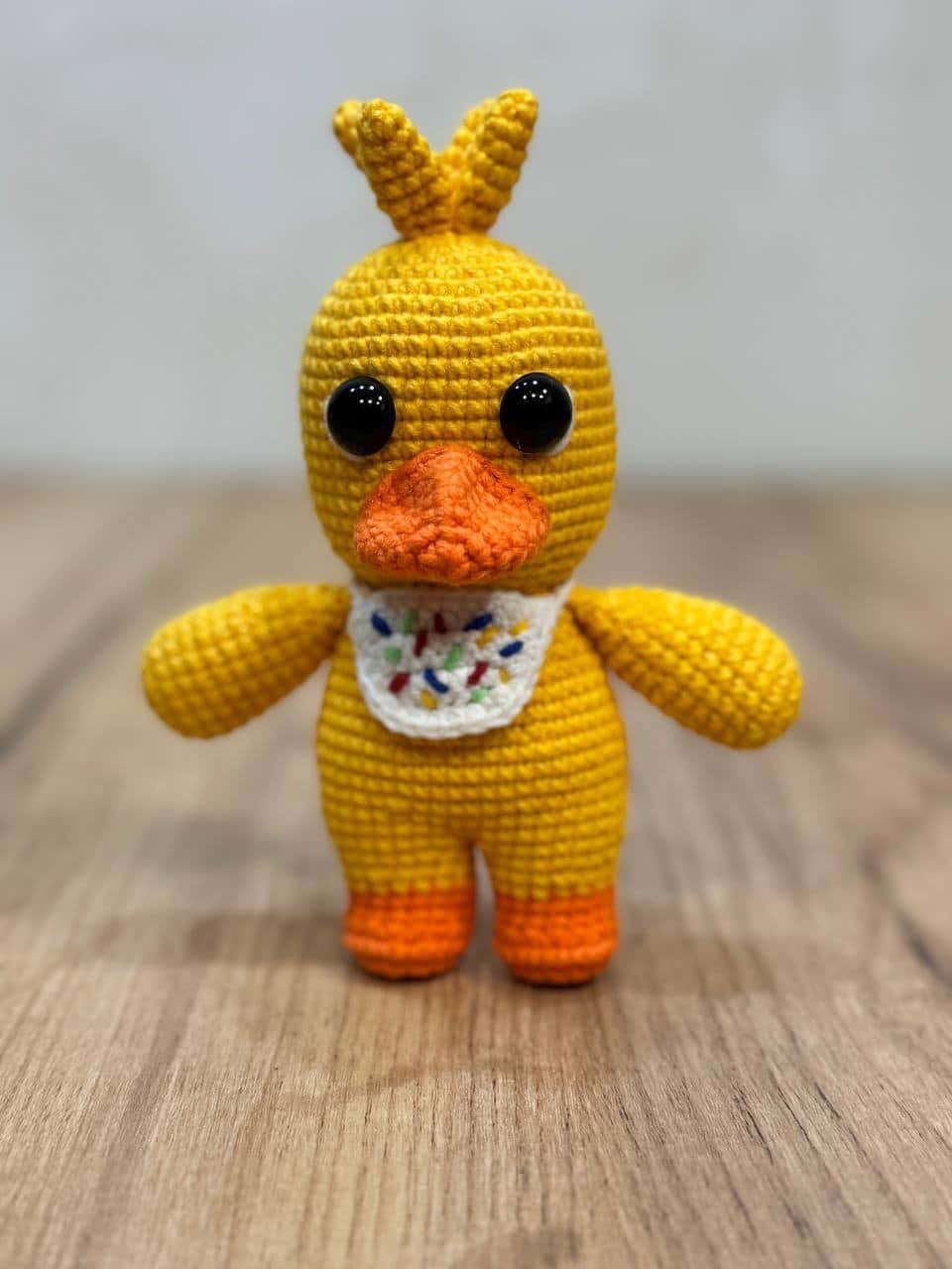 Вязаная игрушка Чика