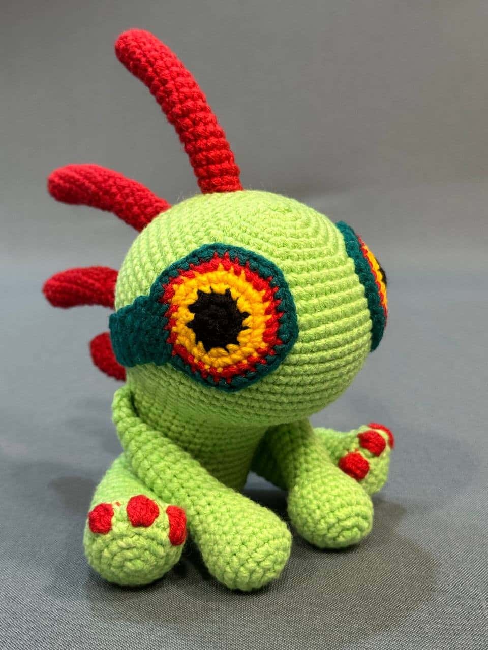 Вязаная игрушка Мурлок